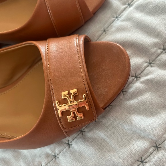 Tory Burch Kira open-toe wedge size 6 - Picture 7 of 8